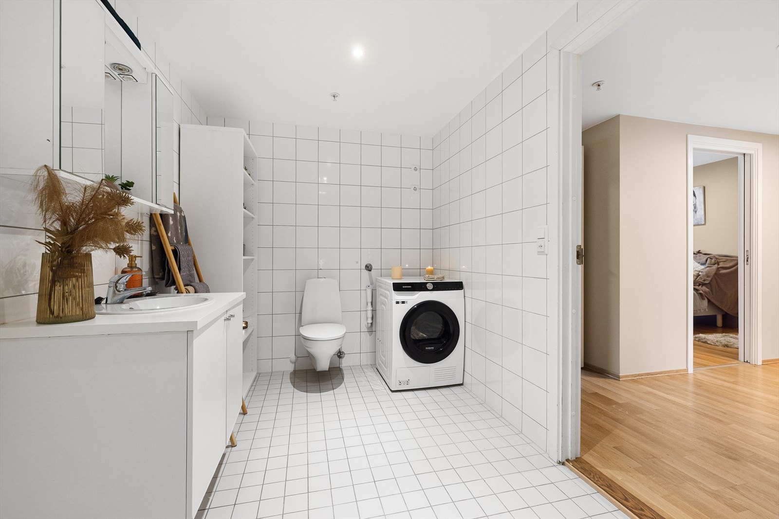 Det er opplegg for vaskemaskin. Galleribilde