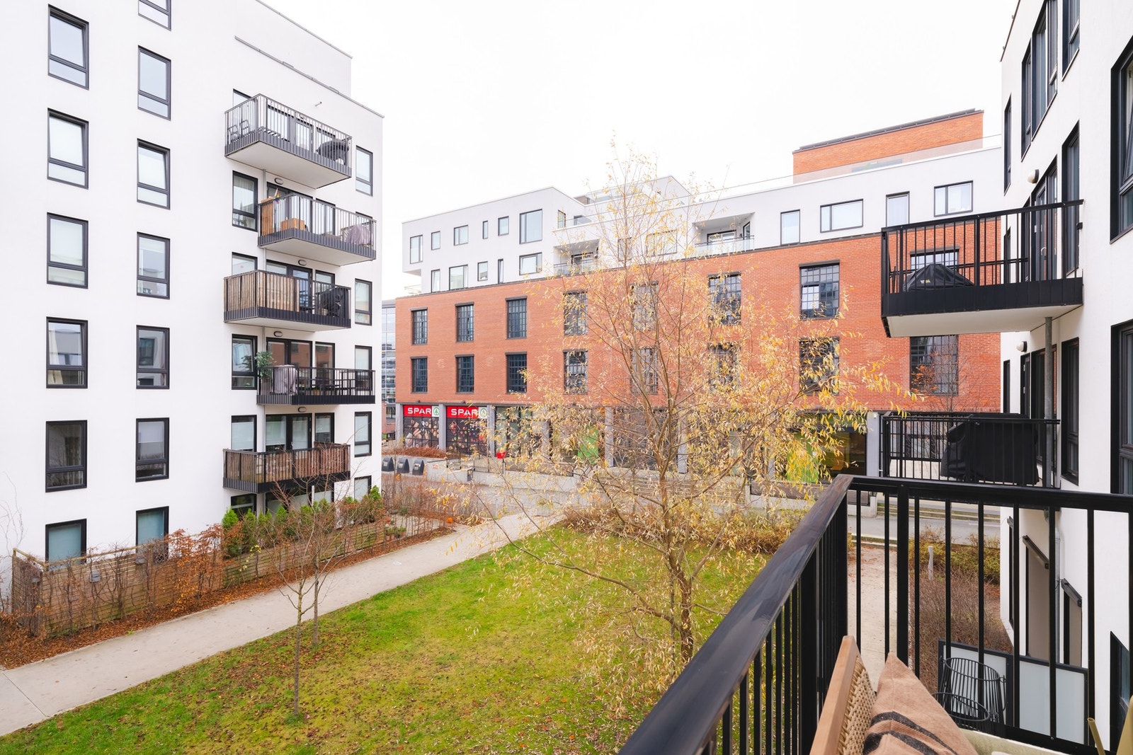 Luftig beliggenhet uten nabobebyggelsen for tett innpå. Galleribilde