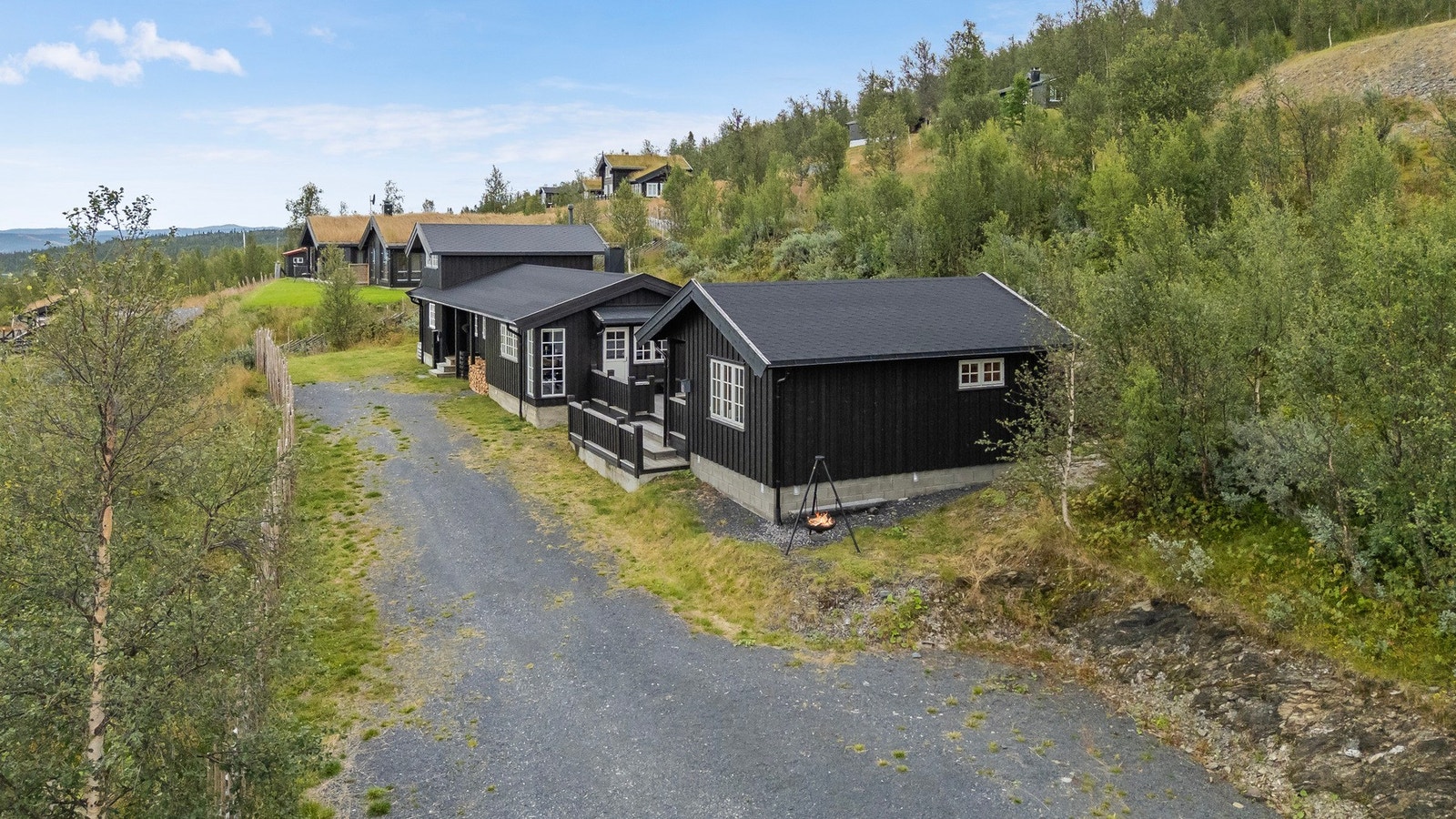 Hytta er bygd i 1972, men er godt vedlikeholdt, oppgradert og påbygd gjennom årene. Galleribilde