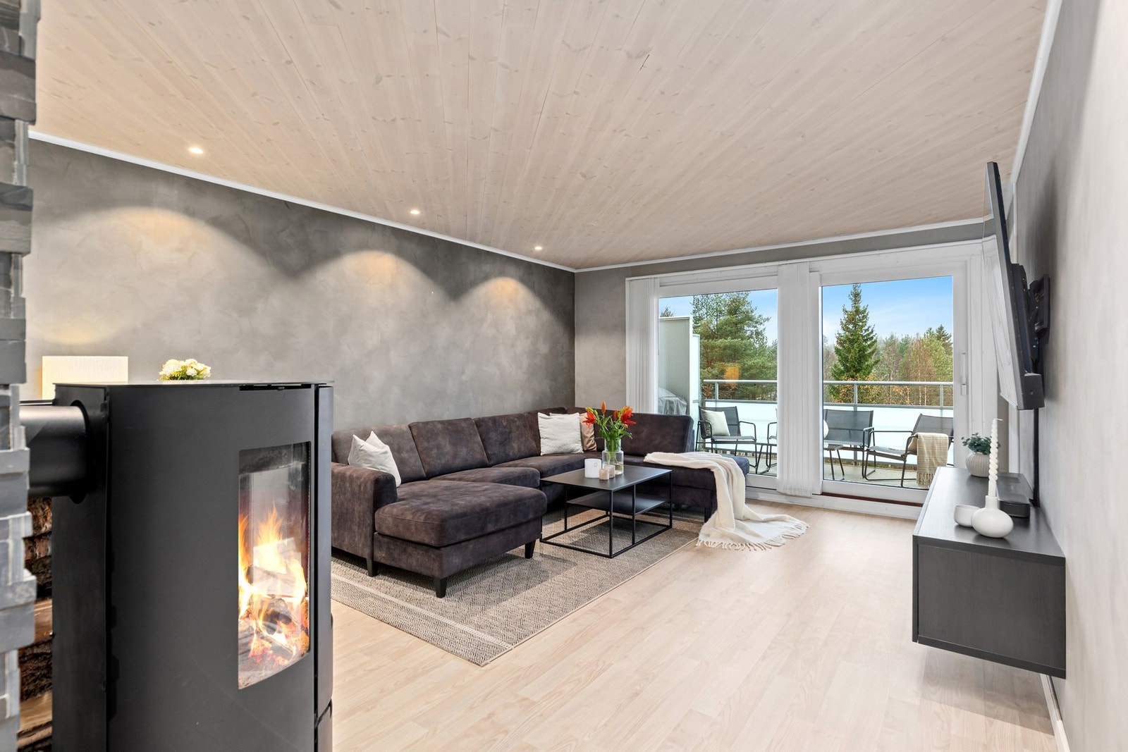 Innholdsrik og romslig 3-roms leilighet i 4.etasje med fin beliggenhet på Heimdal. Galleribilde