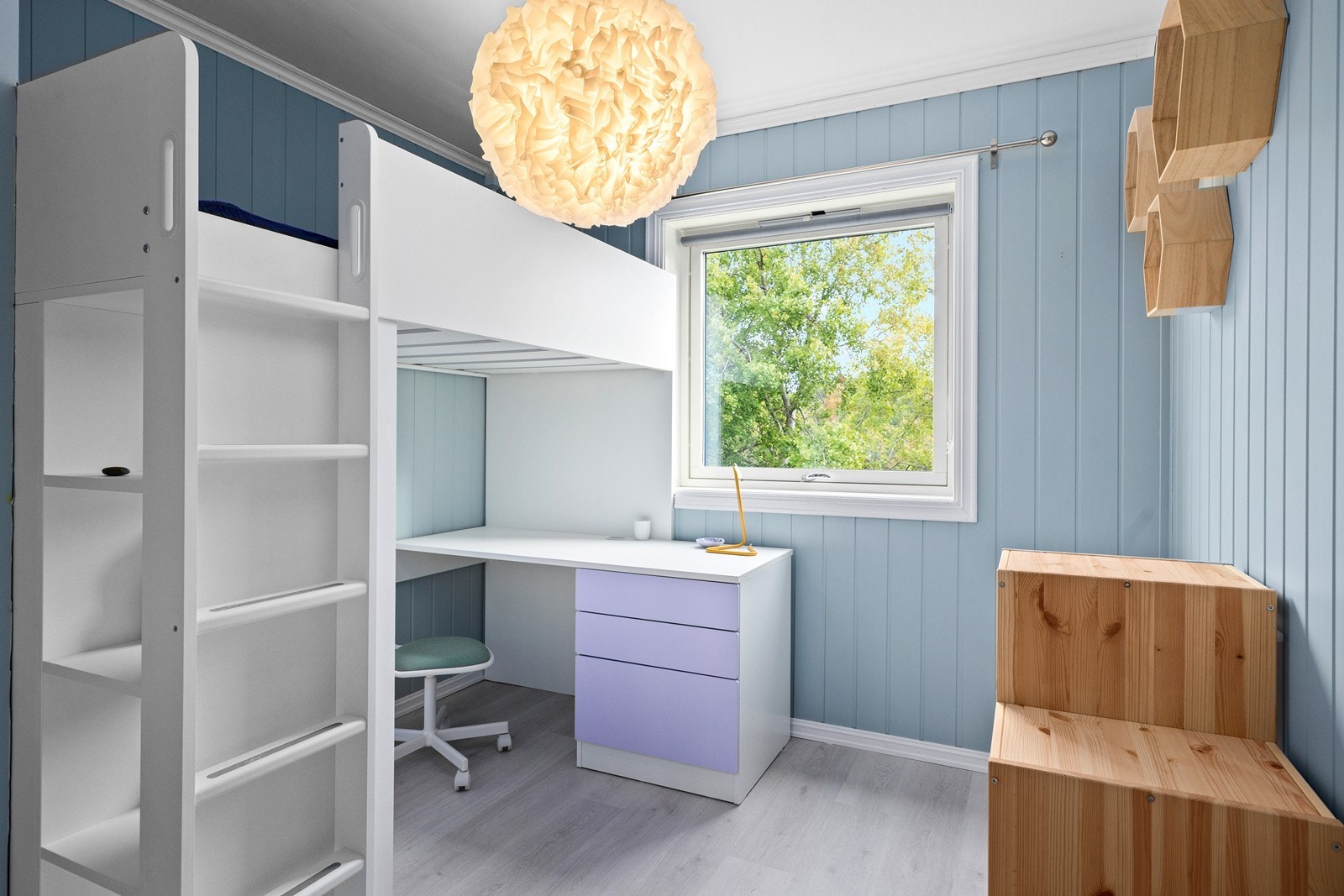 Flere soverom med fleksibel bruk - perfekt som barne-, gjeste- eller kontorrom. Galleribilde