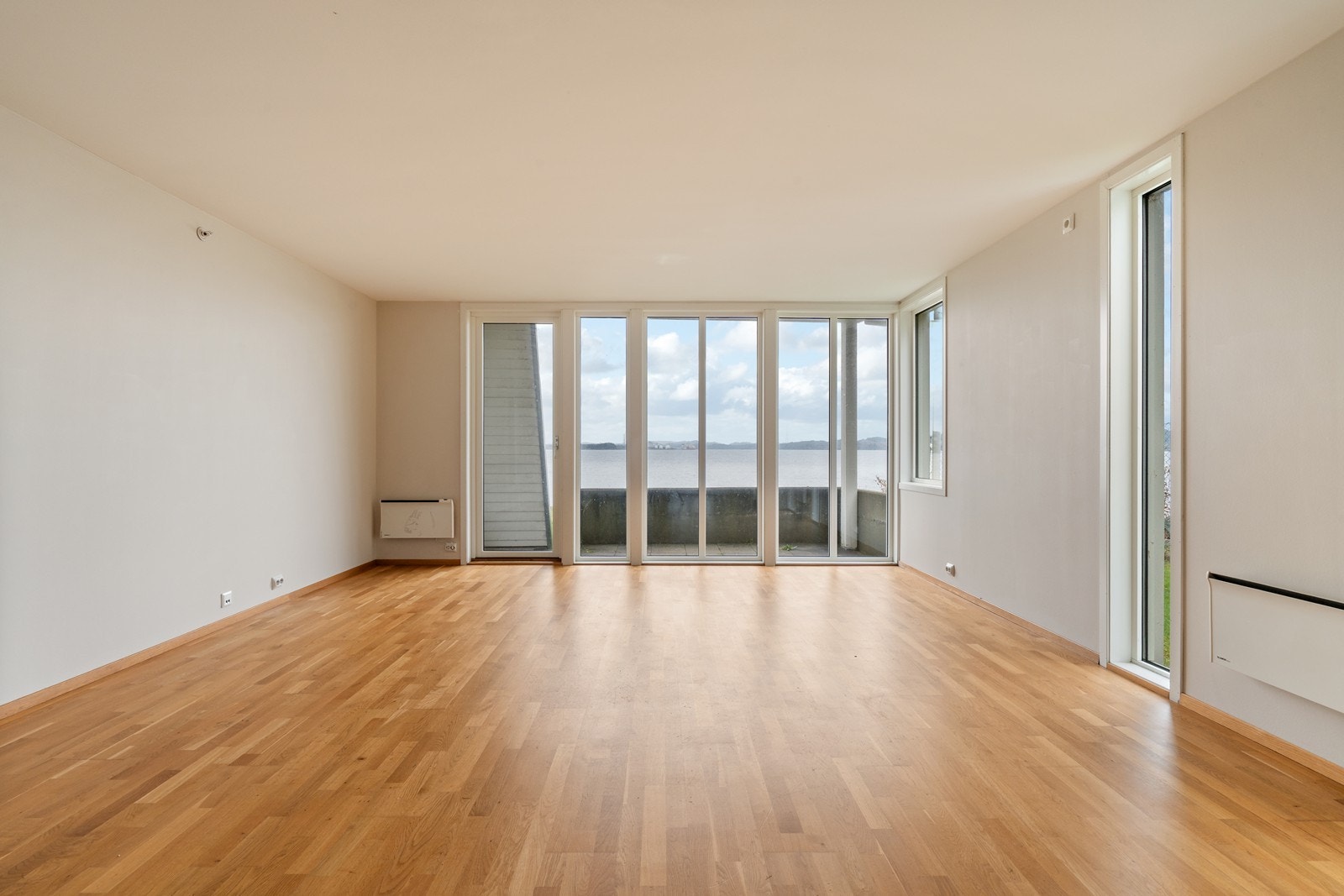 Stuen fremstår lett å møblere Galleribilde