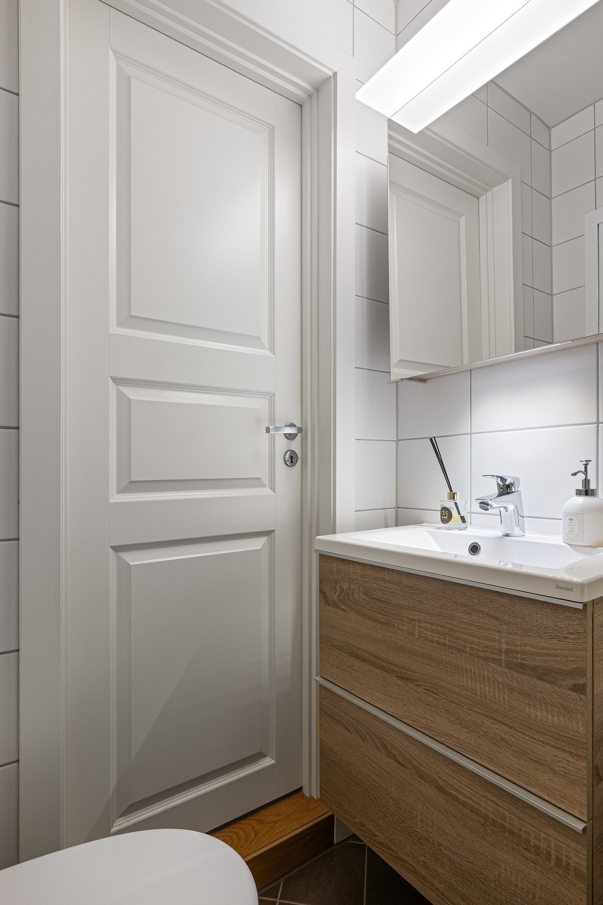 Det er opplegg for vaskemaskin på badet. Galleribilde