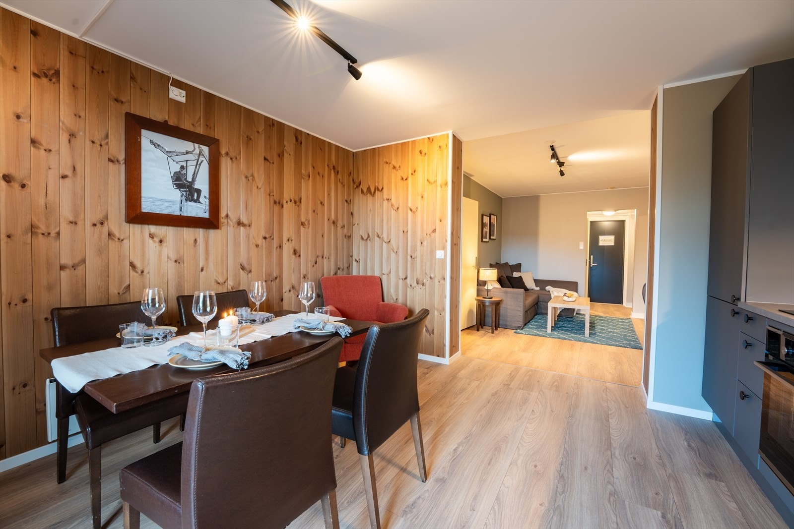 311 inneholder kjøkken, bad og stue (med sovesofa). Galleribilde