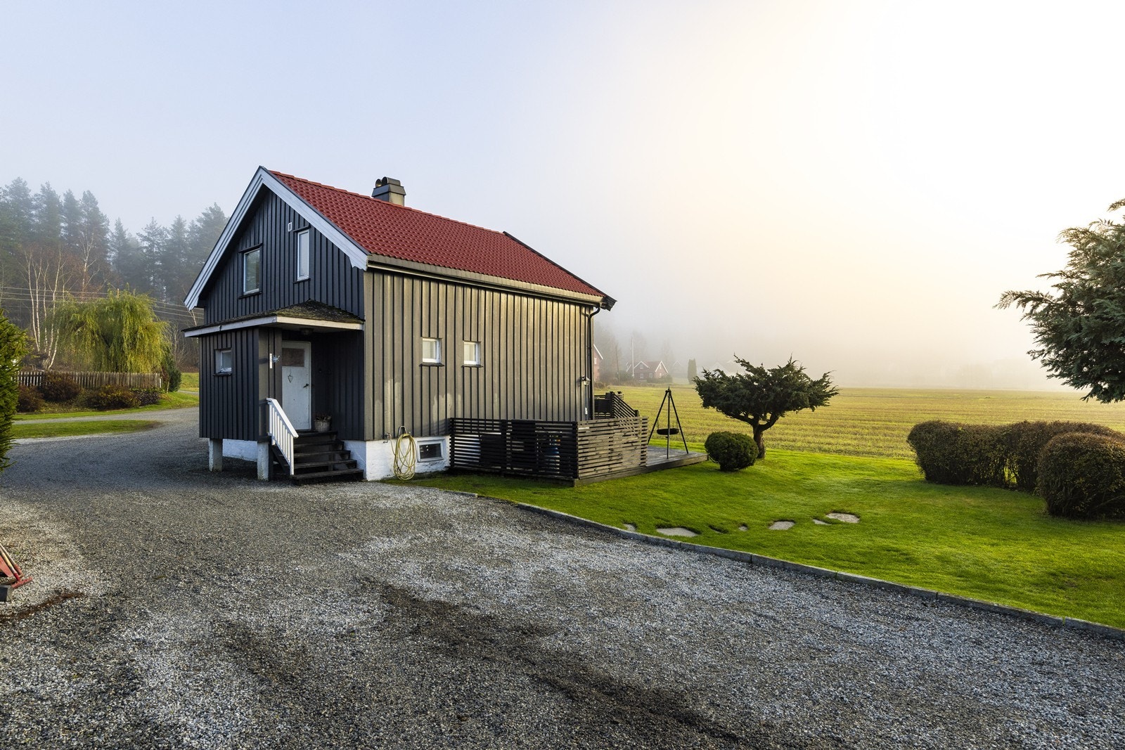 Lys og trivelig enebolig med 3 soverom og romslig uteplass! Galleribilde