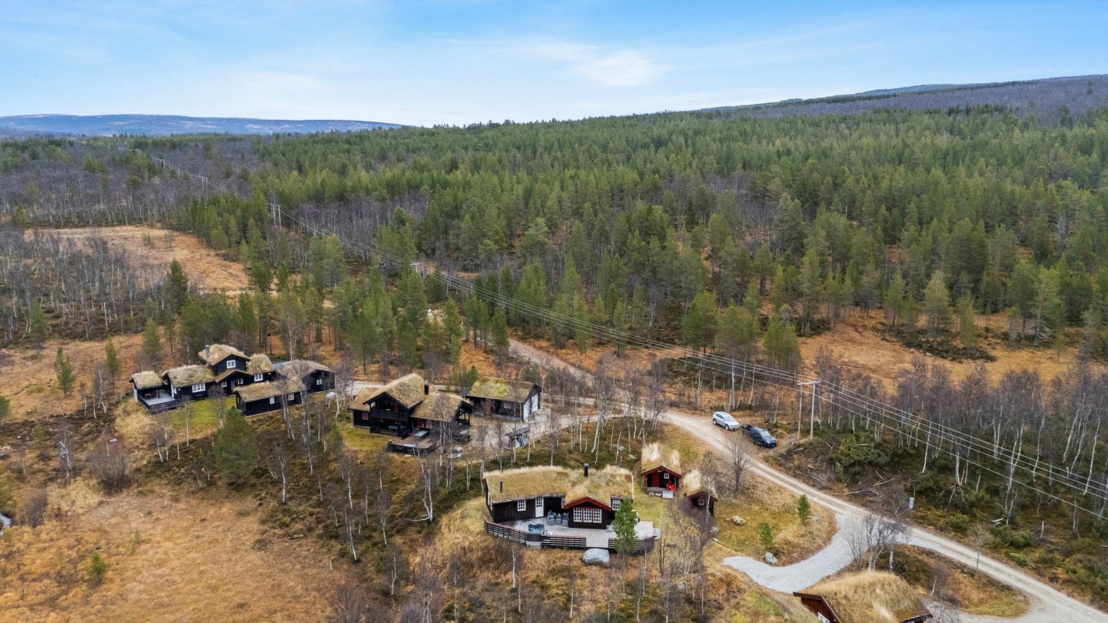 Hytta har fin plassering i Sandkjernan Hyttegrend. Galleribilde