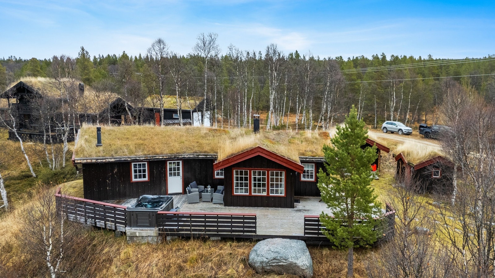 Velkommen til Søndre Vintervollveien 20, presentert av Linda Merete Svee ved EiendomsMegler1! (Foto: Interiørfoto, Haukdal) Galleribilde