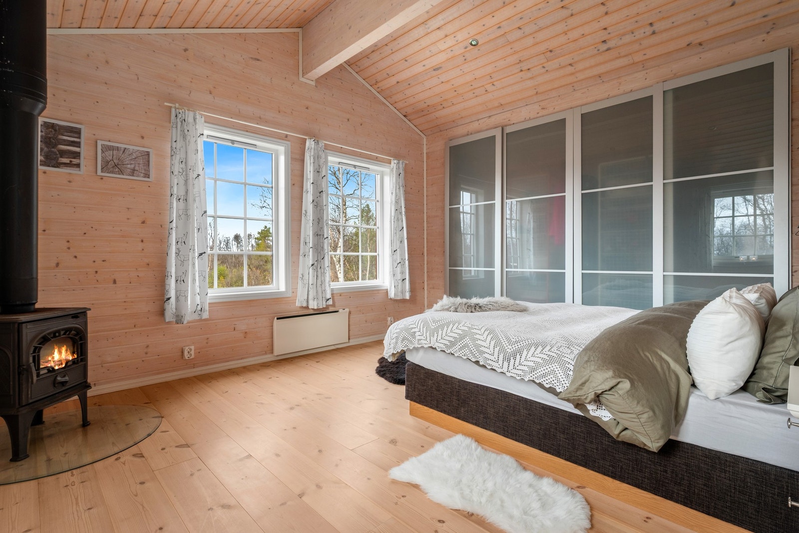 Her er det også egen vedovn. Galleribilde