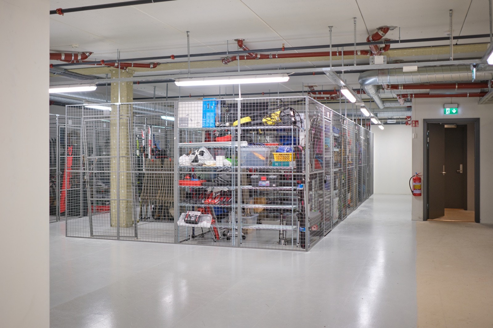 Alle leiligheter har egen sportsbod (Foto: Anders Medhus /Hallingcast) Galleribilde