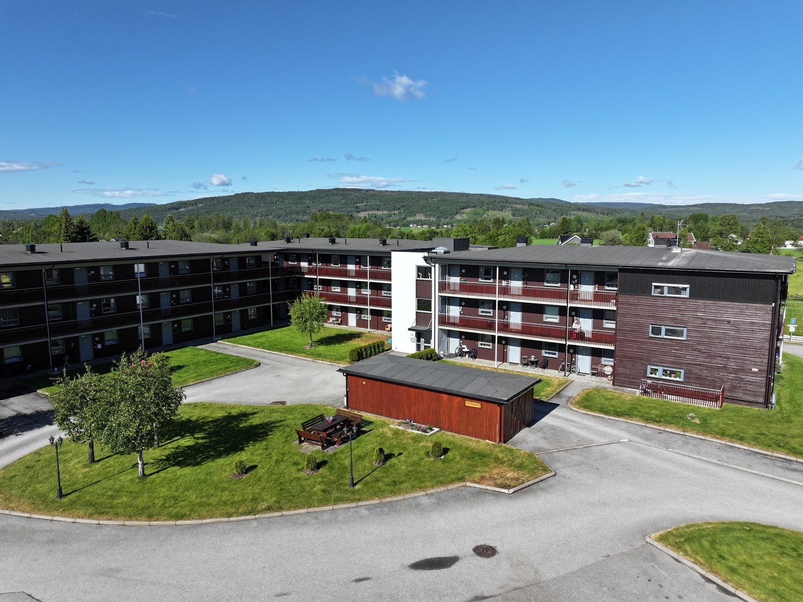 Velkommen til Nøtteskrikevegen, fin 2 roms leilighet beliggende sentralt i Maura. Fotograf: Trond Walsø. Galleribilde