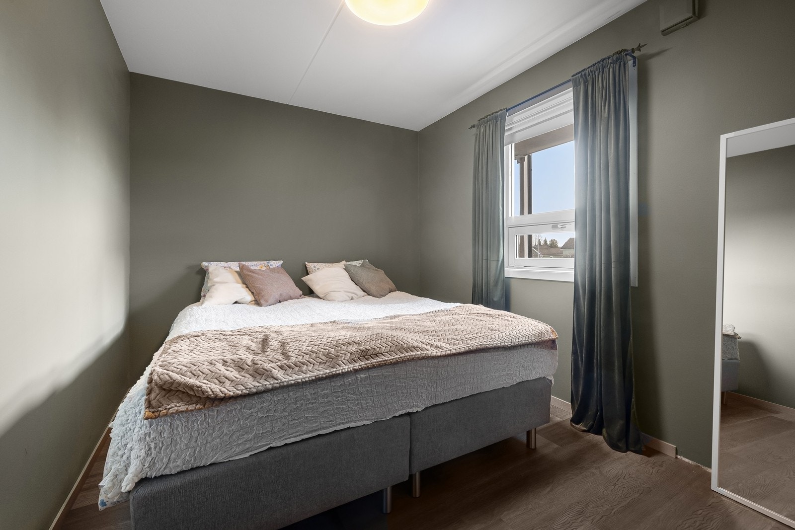 Soverom. Galleribilde