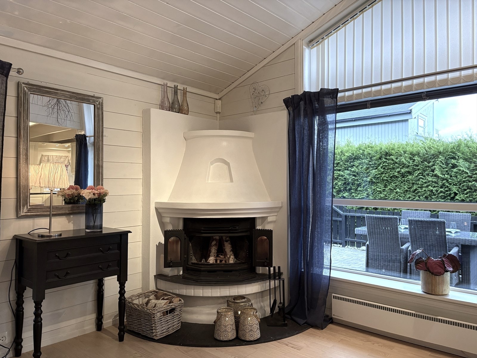 Peis som gir lun og god varme på kjøligere dager Galleribilde