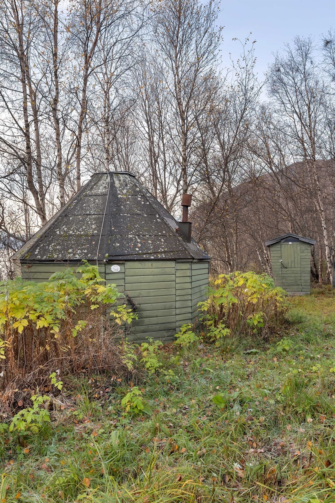 Grillhytte og utedo Galleribilde