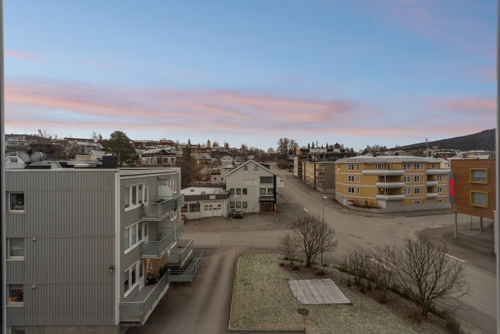 Bo midt i hjertet av Mo i Rana, med alt du trenger rett utenfor døren. Galleribilde