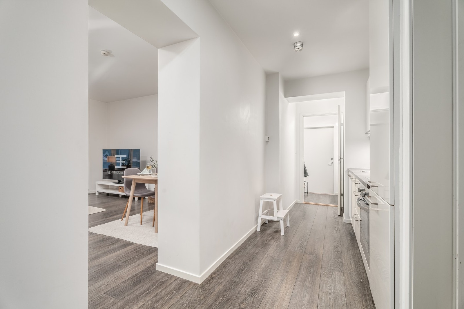 Husk å ha finansieringen på plass før fellesvisning. Galleribilde