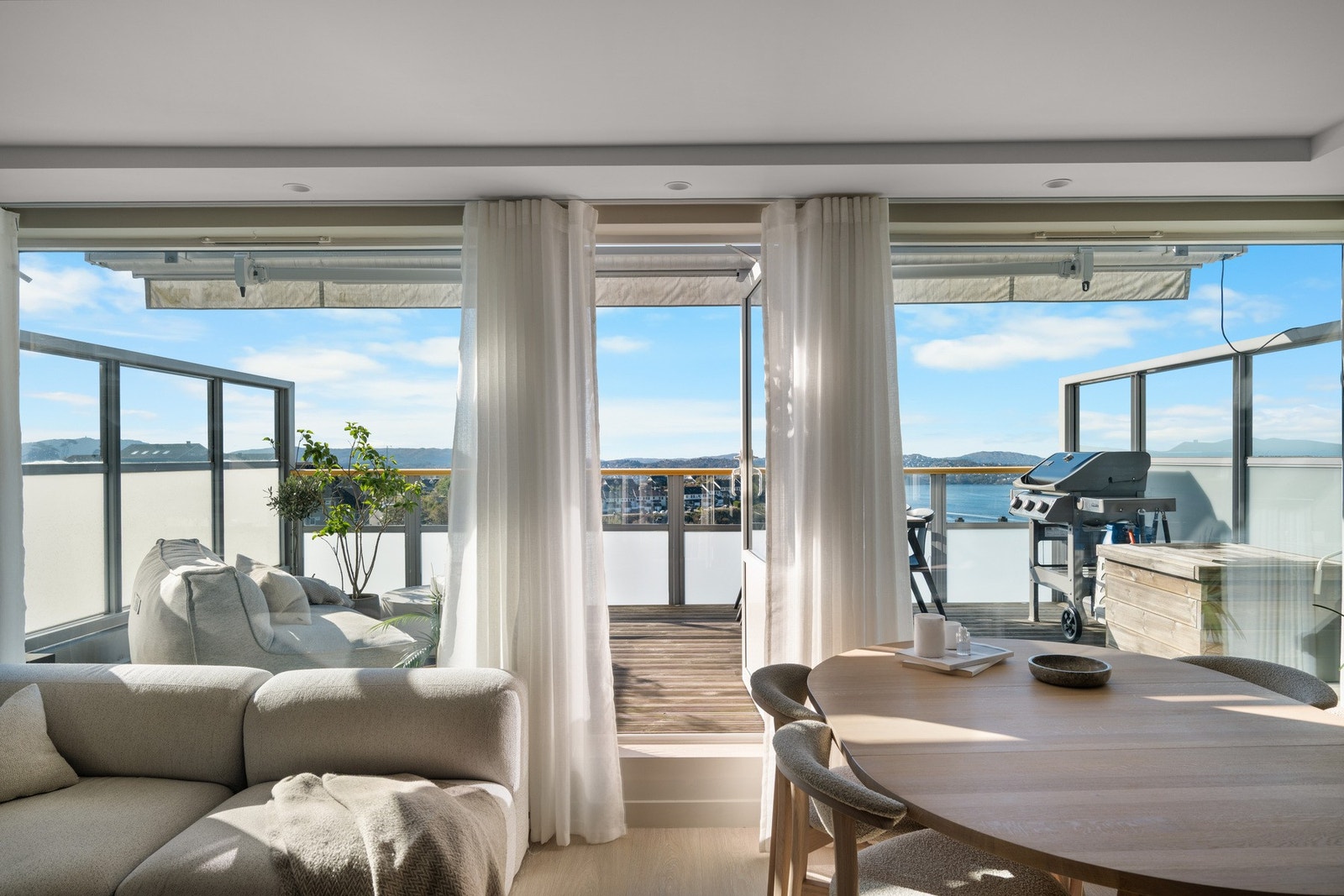 Olsvikstallen 31 presenteres av Tarek Bergfjord ved Bergby & Partners. Galleribilde