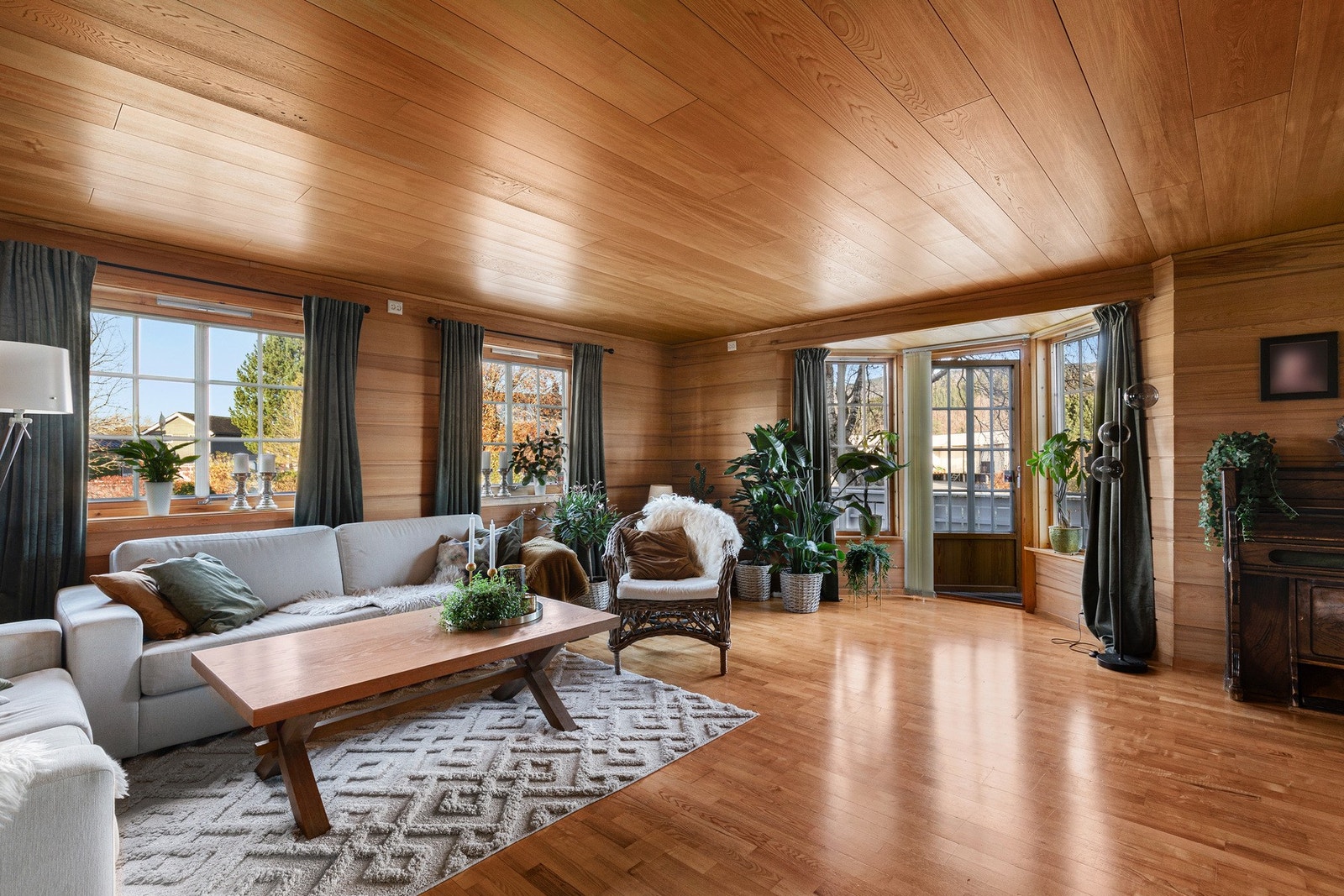 Meget romslig stue på 36,5 kvm. Galleribilde