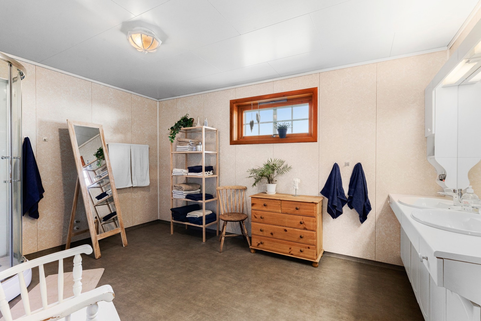 Bad på 12 kvm. Galleribilde