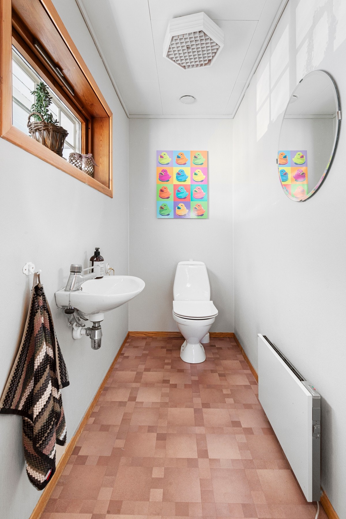 Eget toalettrom i gangen. Galleribilde