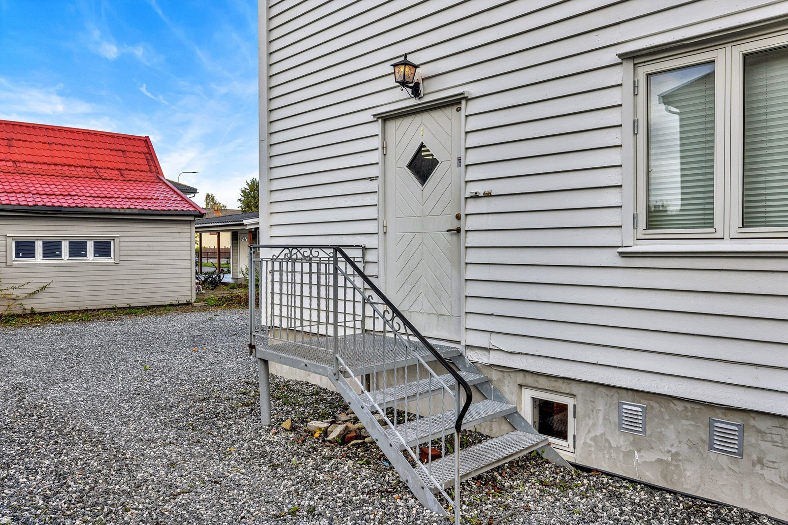 Inngangsparti til boligen. Galleribilde
