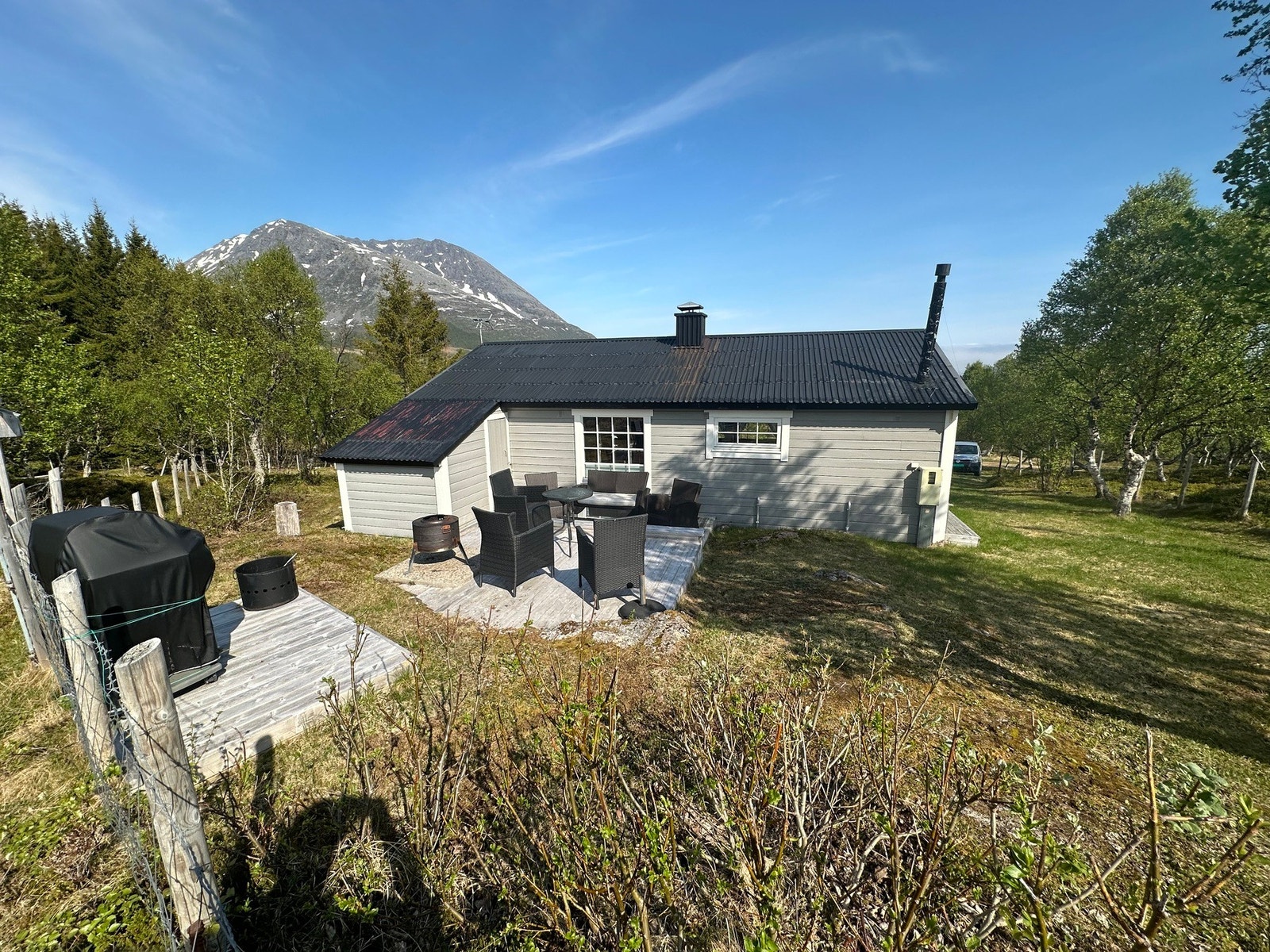 - Nydelige områder og kunne sole seg på rundt hytta. Galleribilde