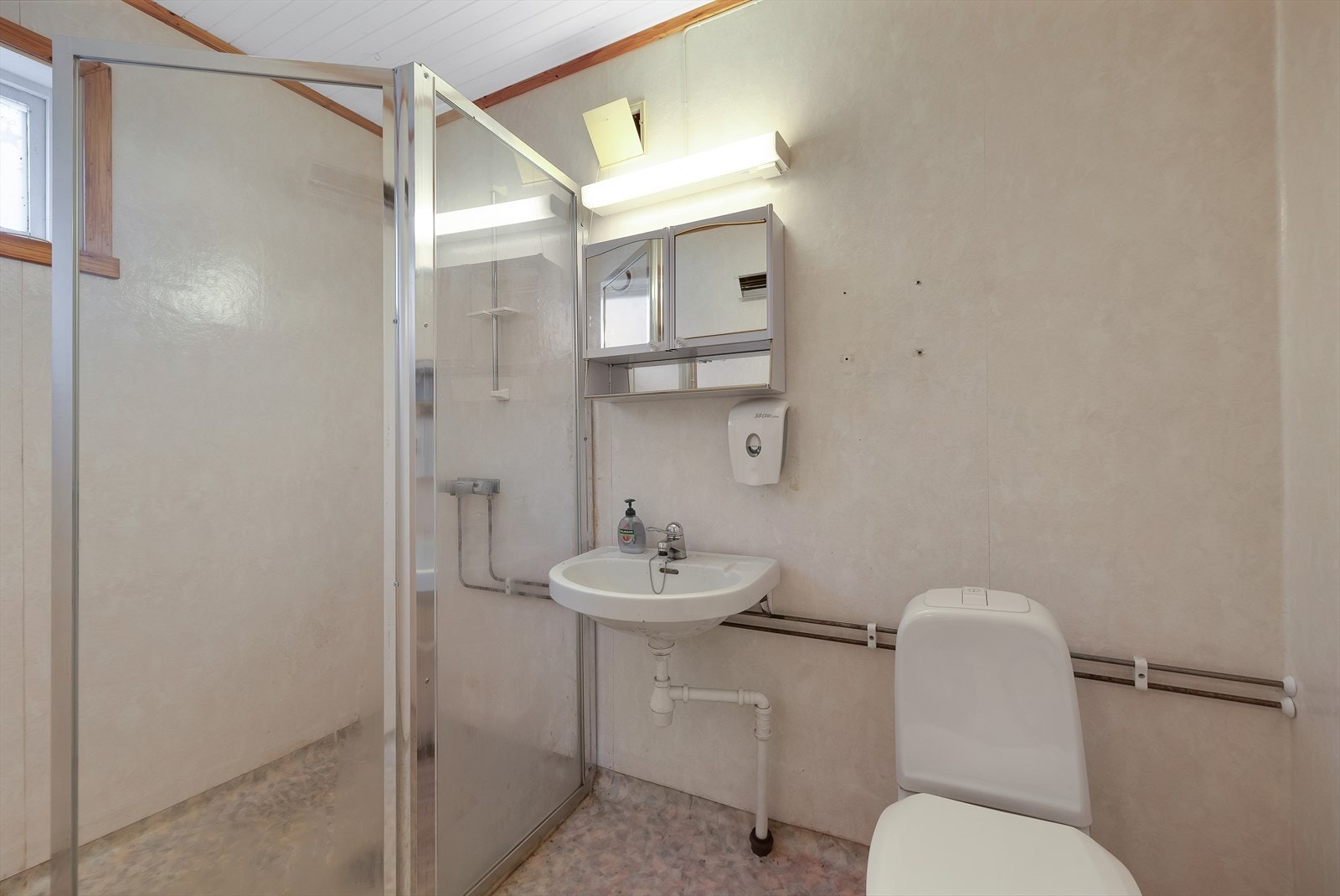 Bad underetasje Galleribilde