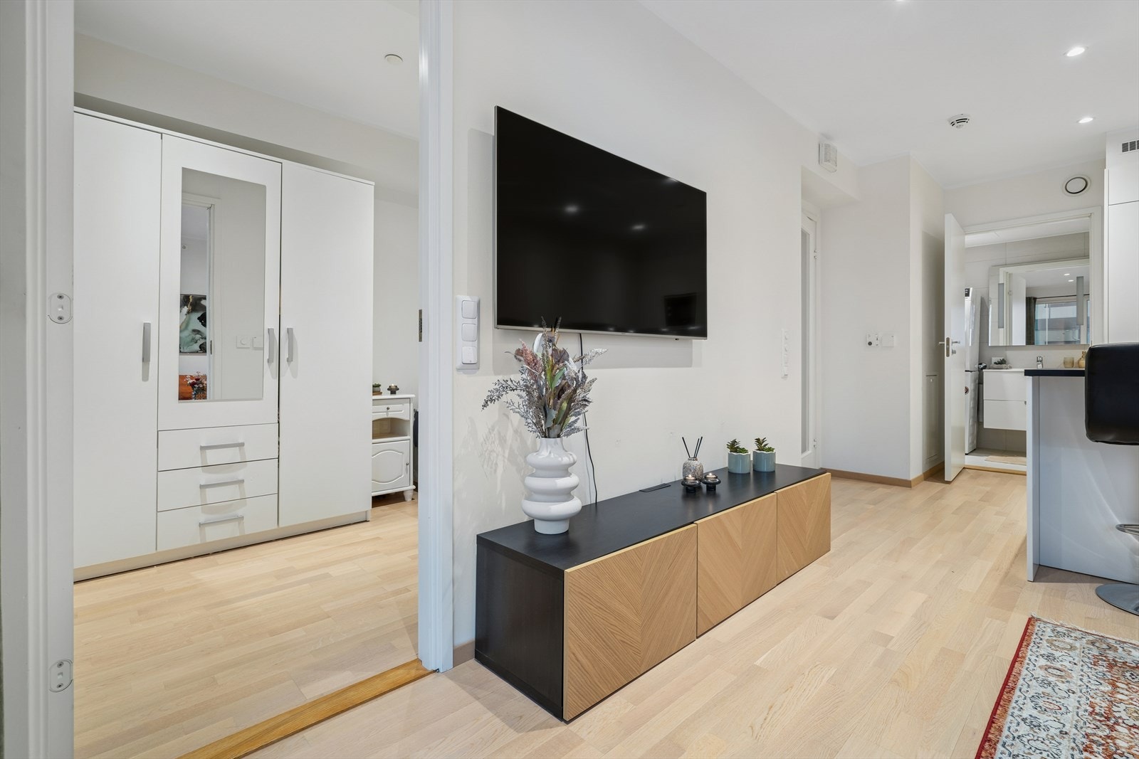 Soverommet har adkomst fra stuen Galleribilde