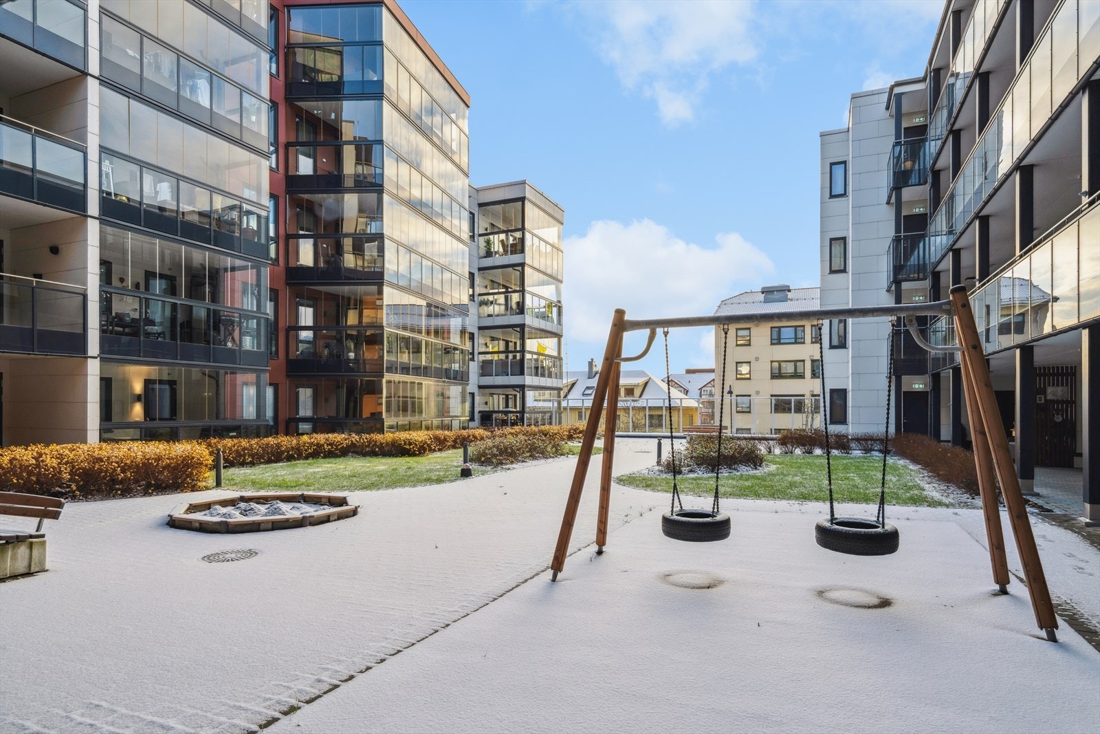 Her er det også lekeapparater for de minste Galleribilde