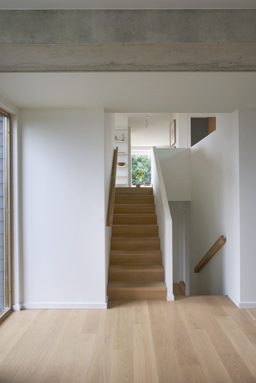 Takhøyden i tilbygget er på hele 2,70, noe som gir svært god romfølelse Galleribilde