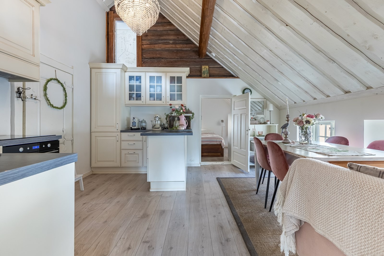 Dette herlige kjøkkenet kan bli ditt..... Galleribilde