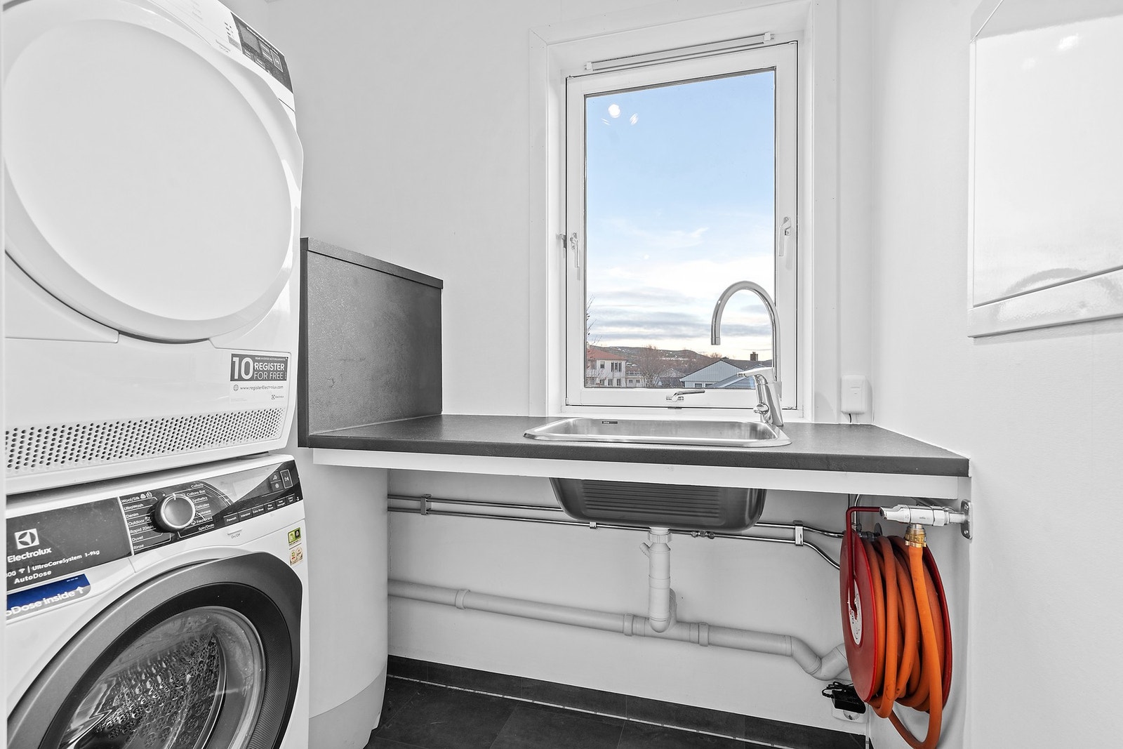 Vaskerom Galleribilde