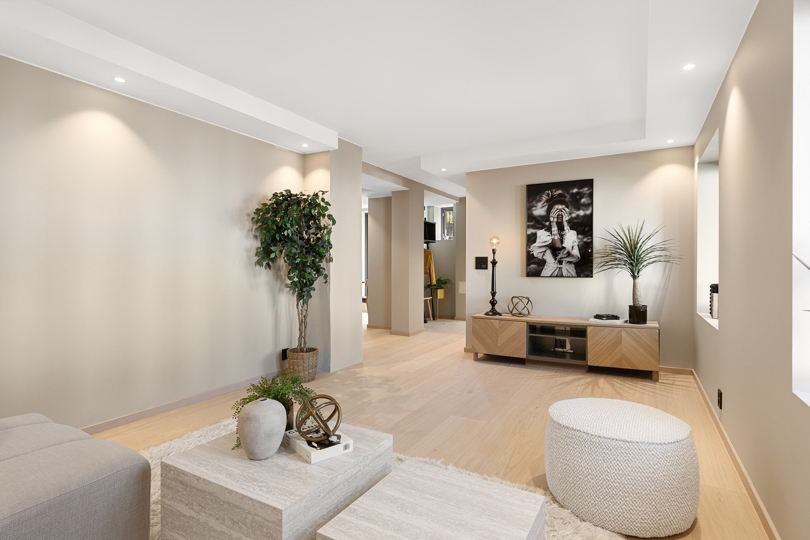 Dette er en flott og moderne leilighet med sentral beliggenhet i Sandviken. Galleribilde