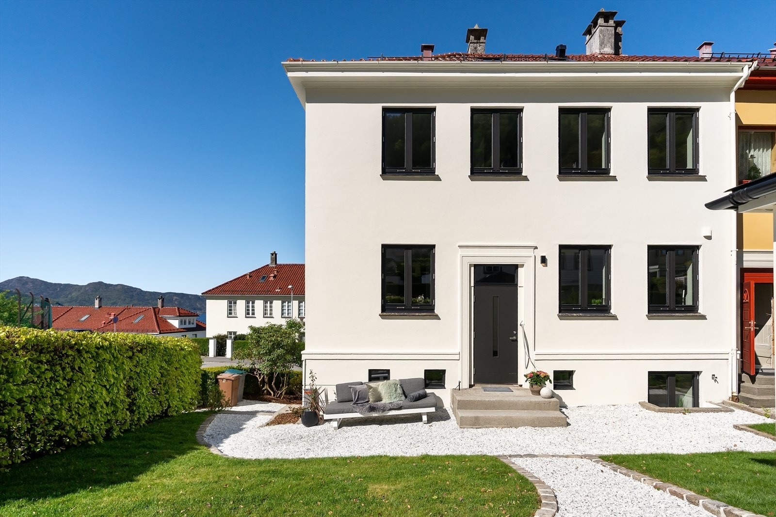 Det følger også med en ekstern bod med rikelig av lagringsplass. Galleribilde