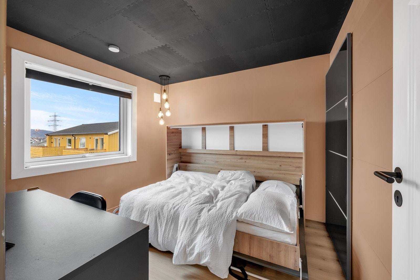 Soverommet er oppmålt til 9,5 m² Galleribilde