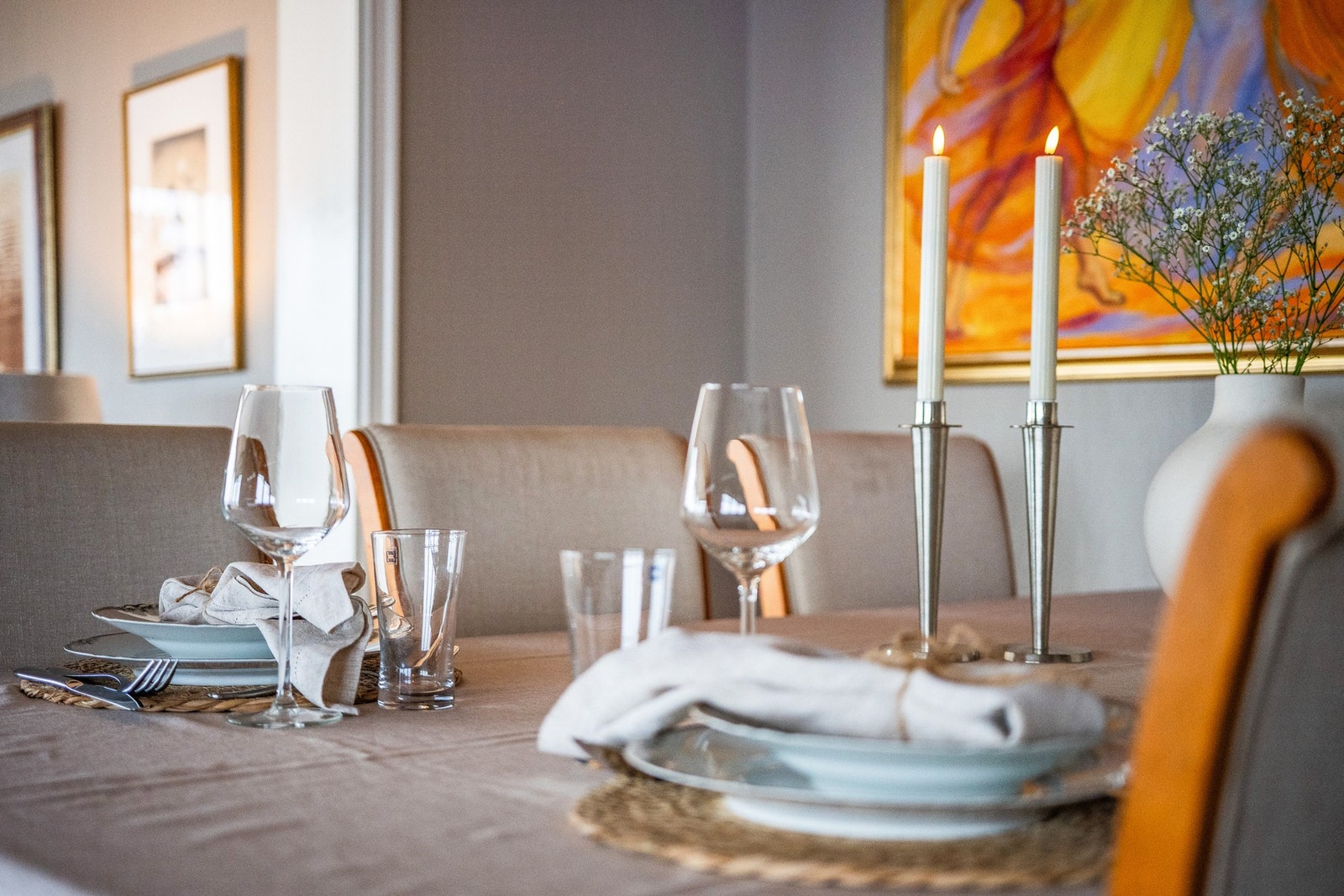 Velkommen til bords i Aschehougsgate 23 C Galleribilde