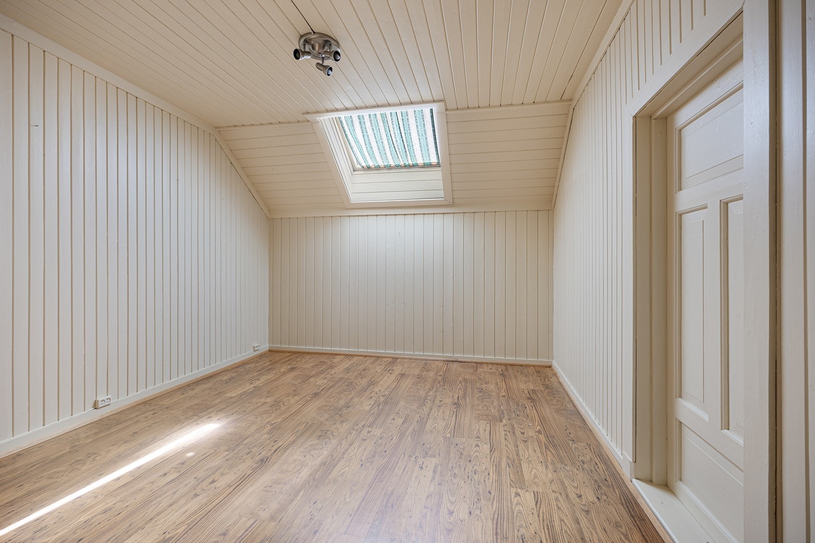 Innredet rom i loftsetasjen. Galleribilde