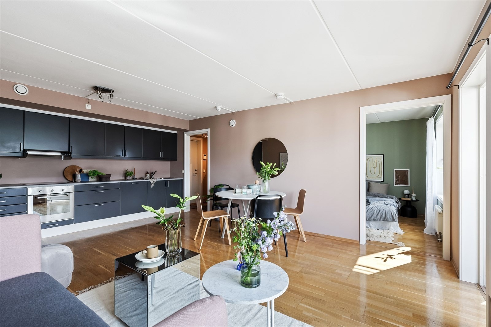 Dersom du ønsker visning: Fyll ut interessentskjema. Galleribilde