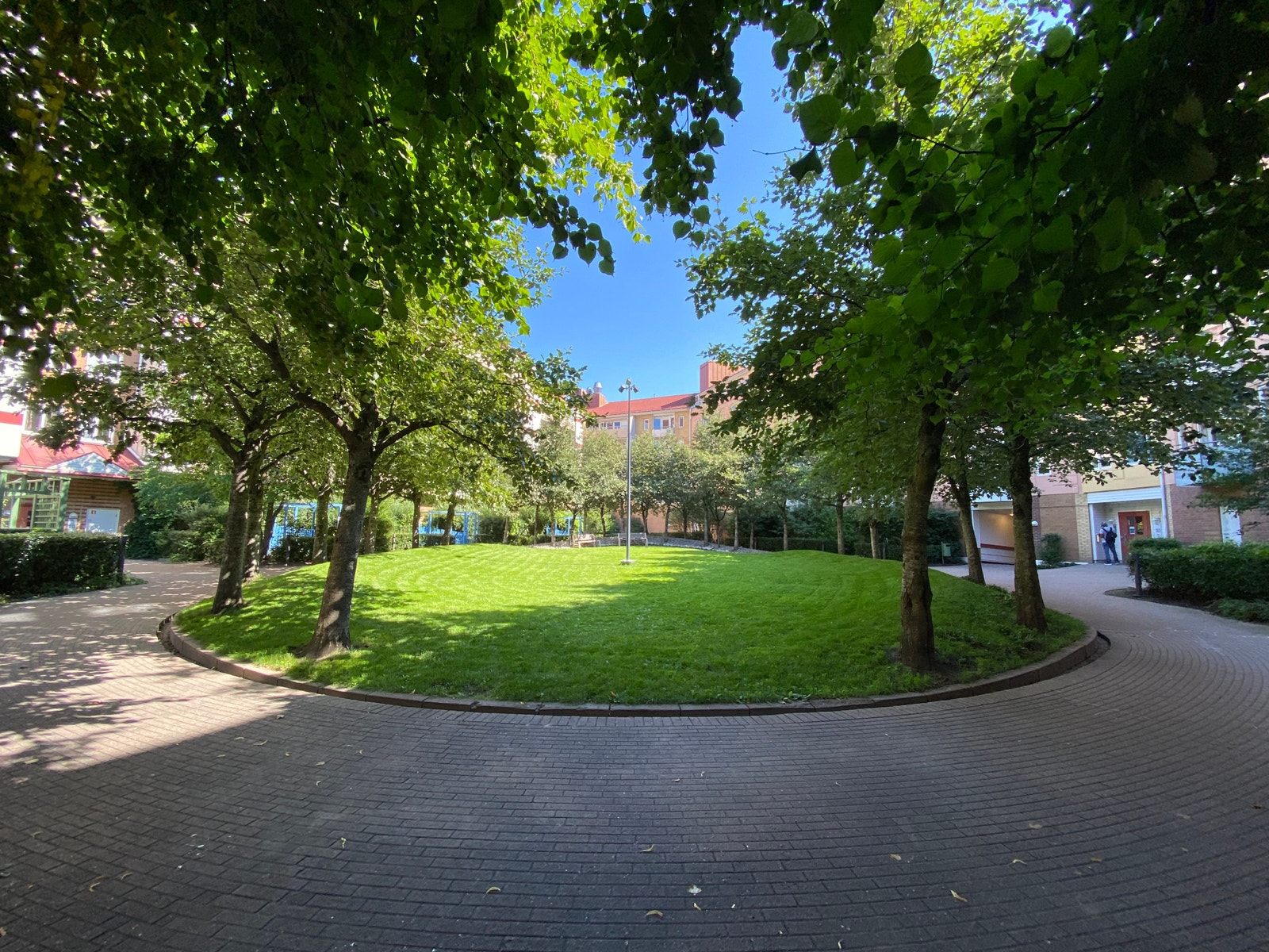 Bakgård Galleribilde