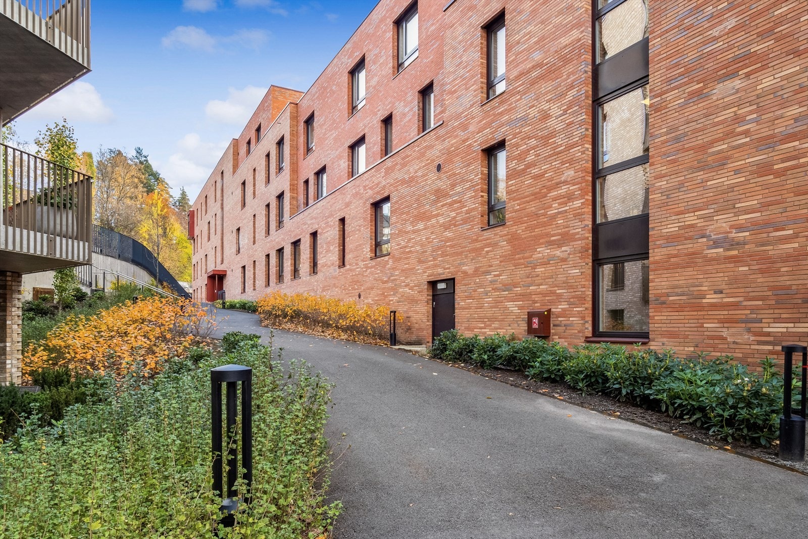 Bygget er oppført i vedlikeholdsfrie materialer. Galleribilde