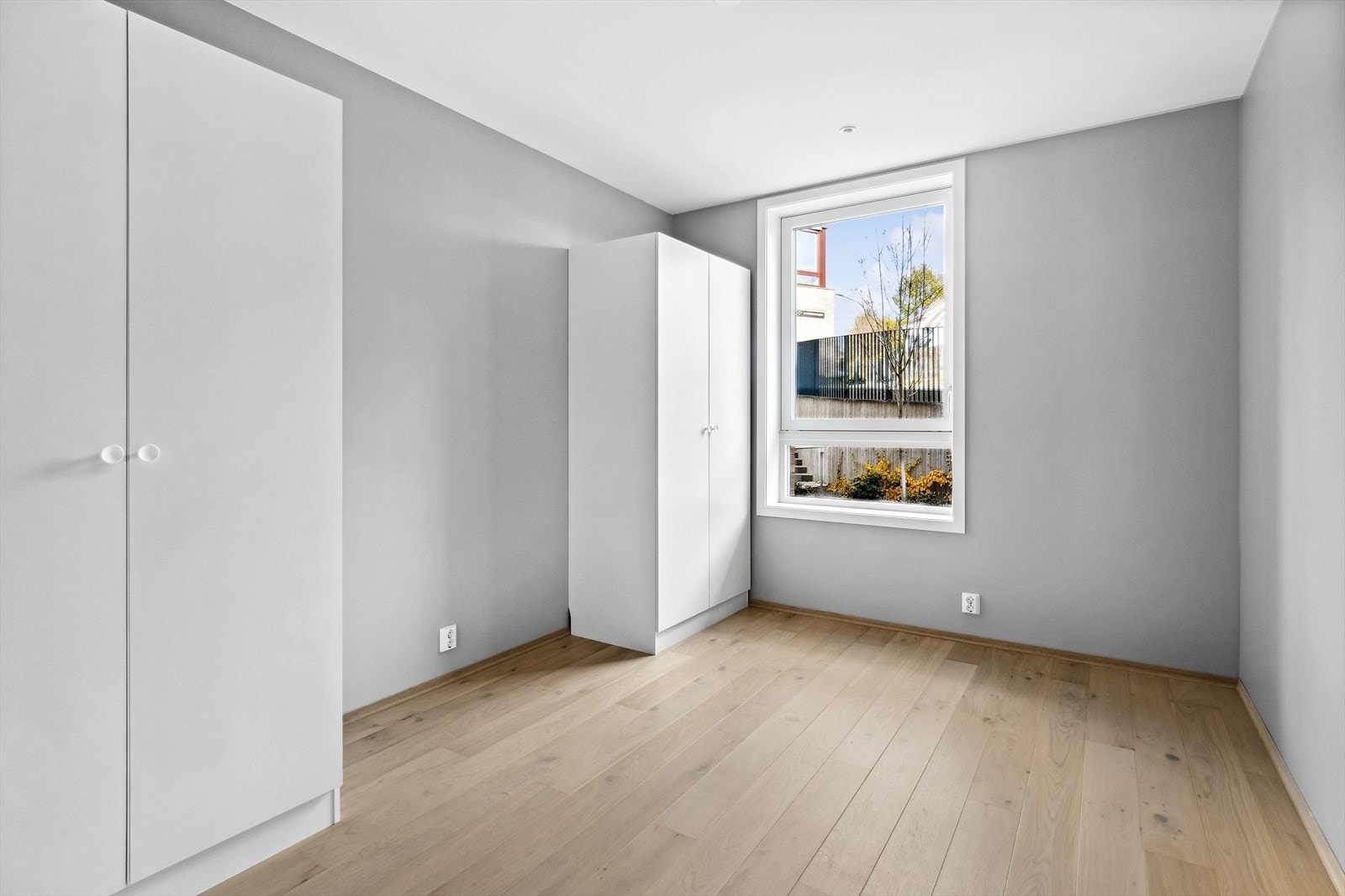 Det er tilsammen 3 soverom i leiligheten. Galleribilde