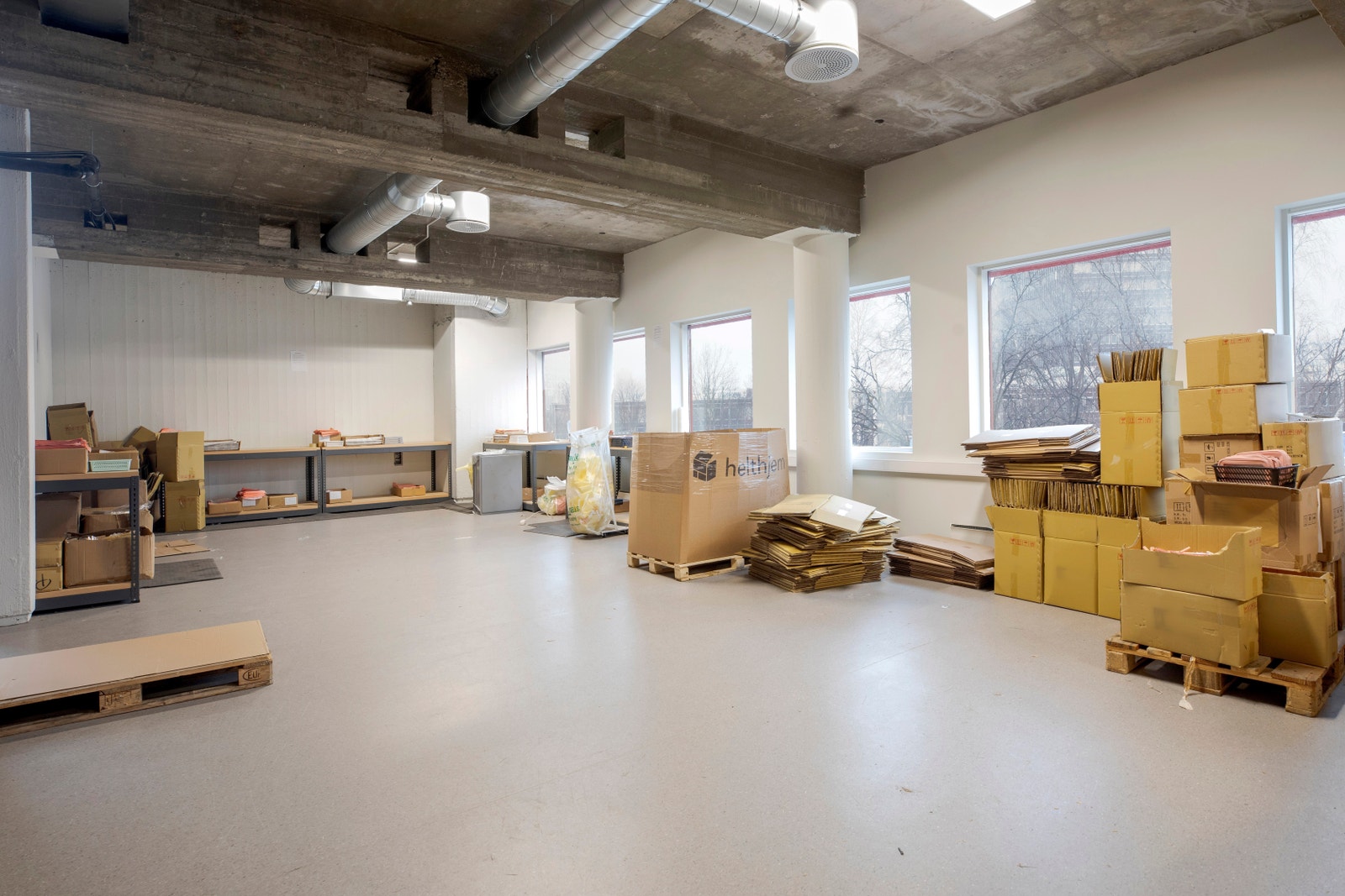 3. etasje - showroom / kontor / lager. Galleribilde