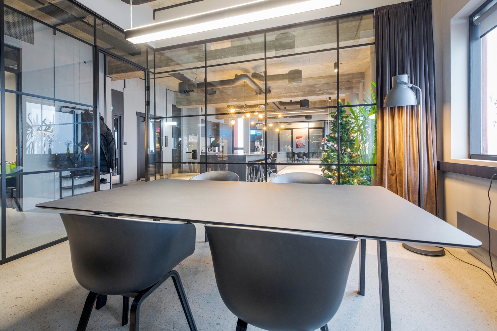 6. etasje - showroom / kontor / lager. Galleribilde