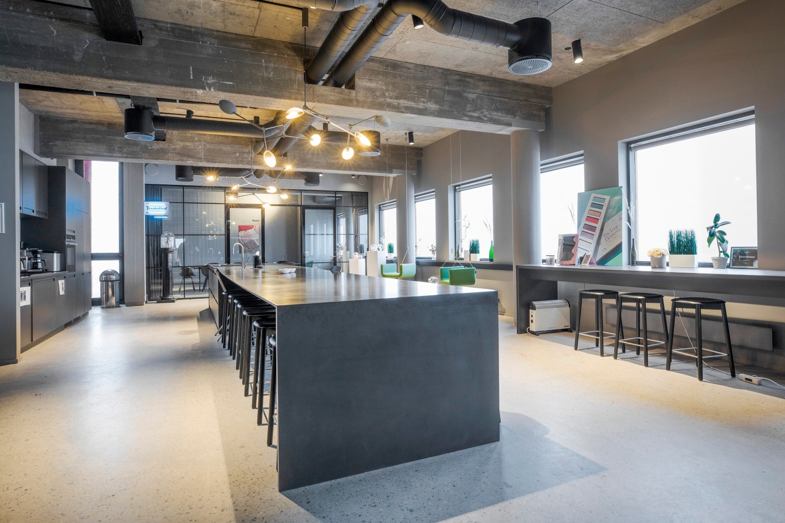 6. etasje - showroom / kontor / lager. Galleribilde