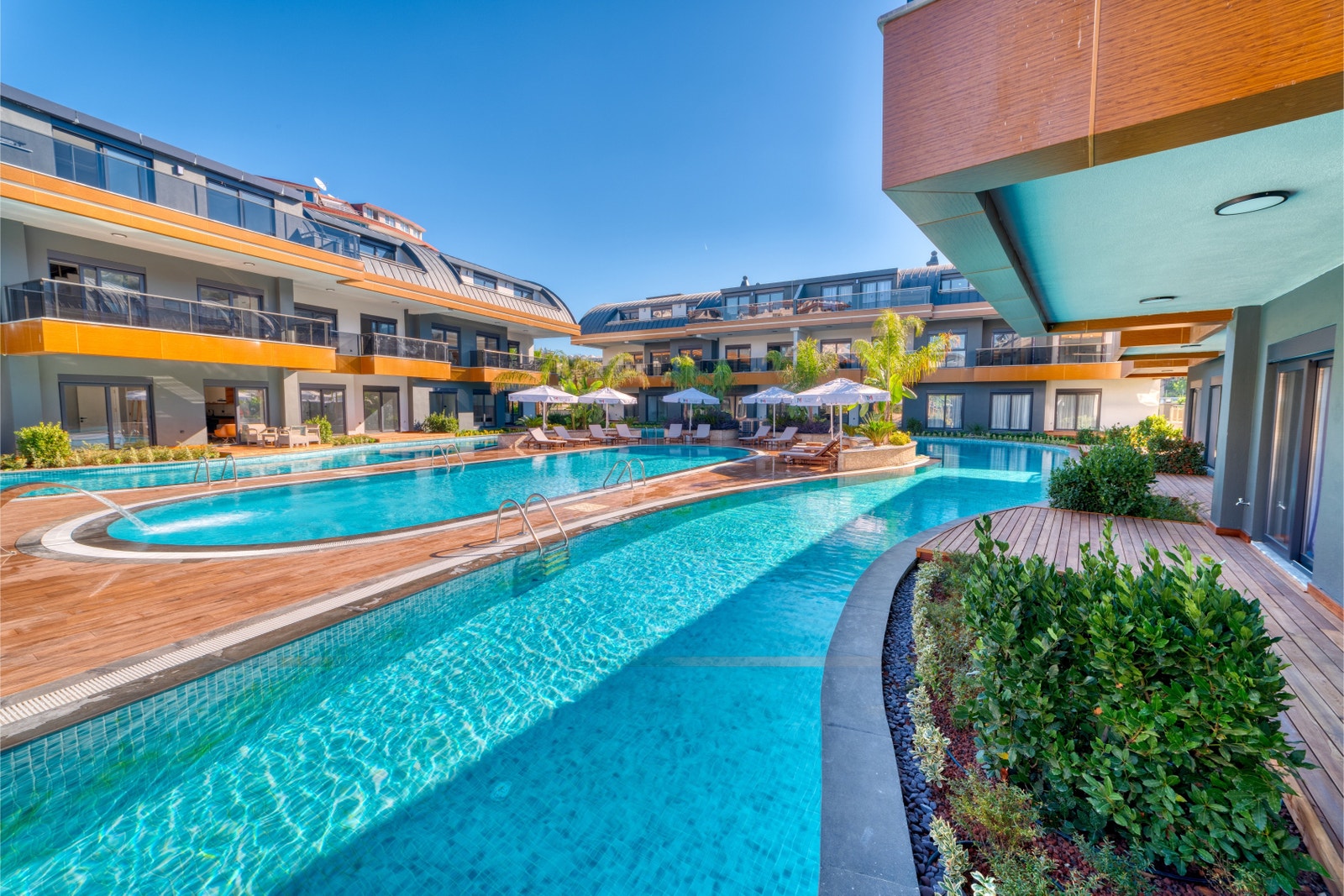 Pool area Galleribilde