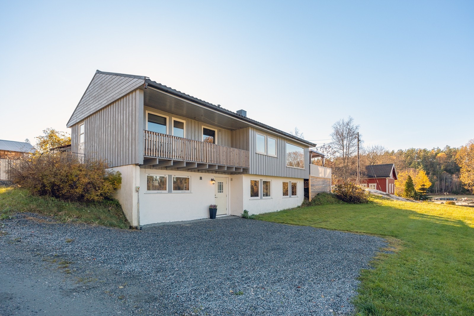 Boligen, kårboligen og stabburet har behov for omfattende oppgradering. Galleribilde