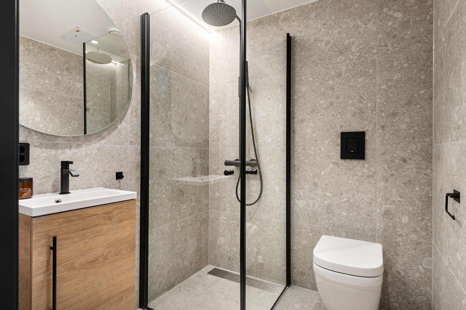 Baderom 2 i tilknytning til masteravdelingen Galleribilde