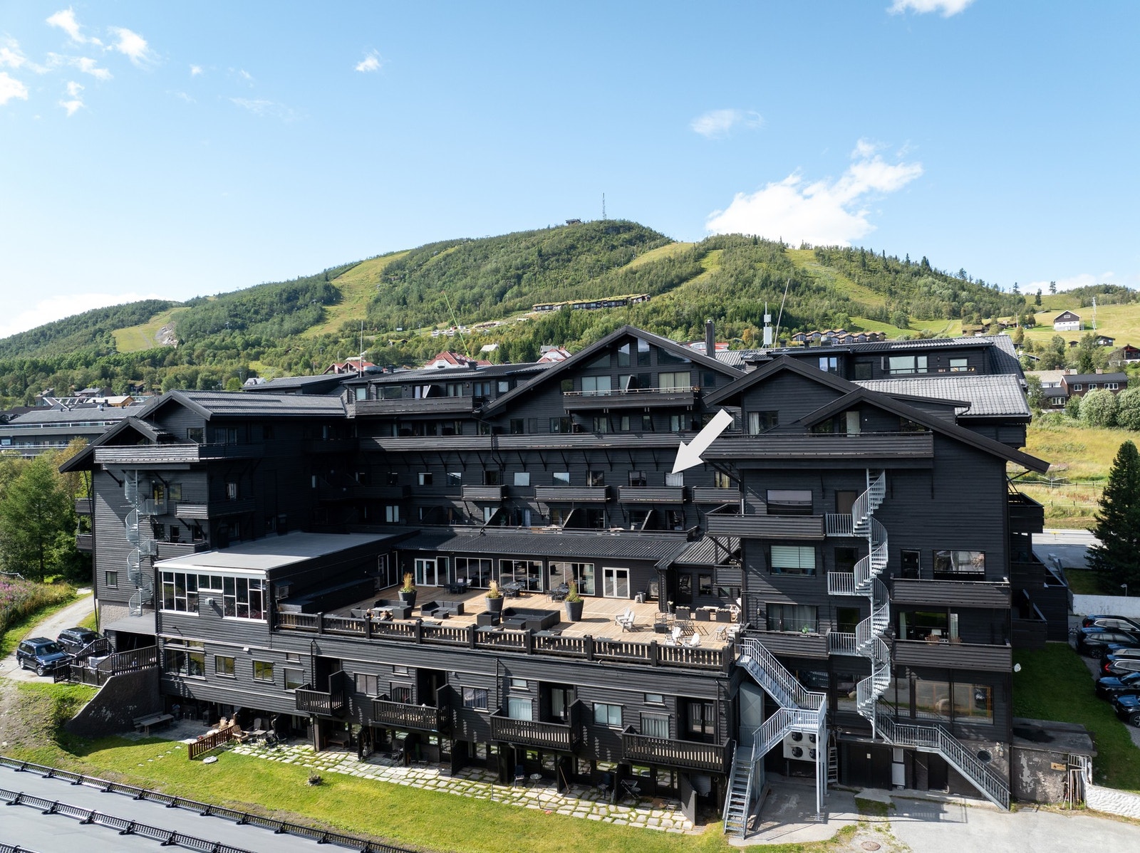 Eiendomsmegler Jannike Seljevoll Herleiksplass ønsker velkommen til Lienvegen 11 Galleribilde