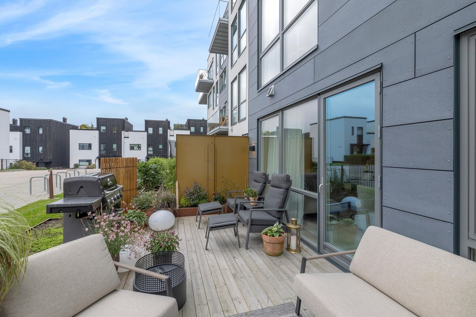 Terrasse. Galleribilde
