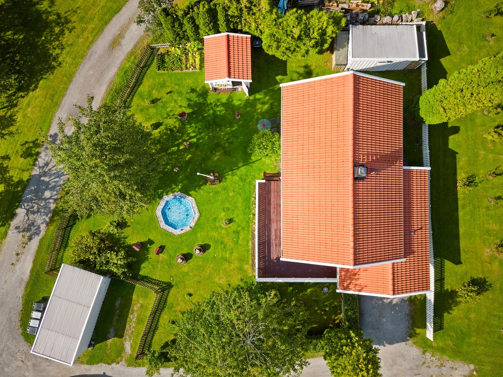 Gode uteplasser gjør dette til et hjem som inviterer til et familieliv der minnene skapes Galleribilde