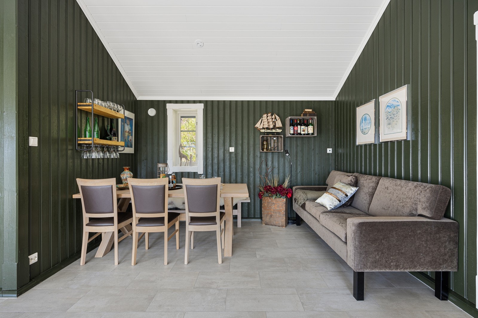 Spisestue. Galleribilde